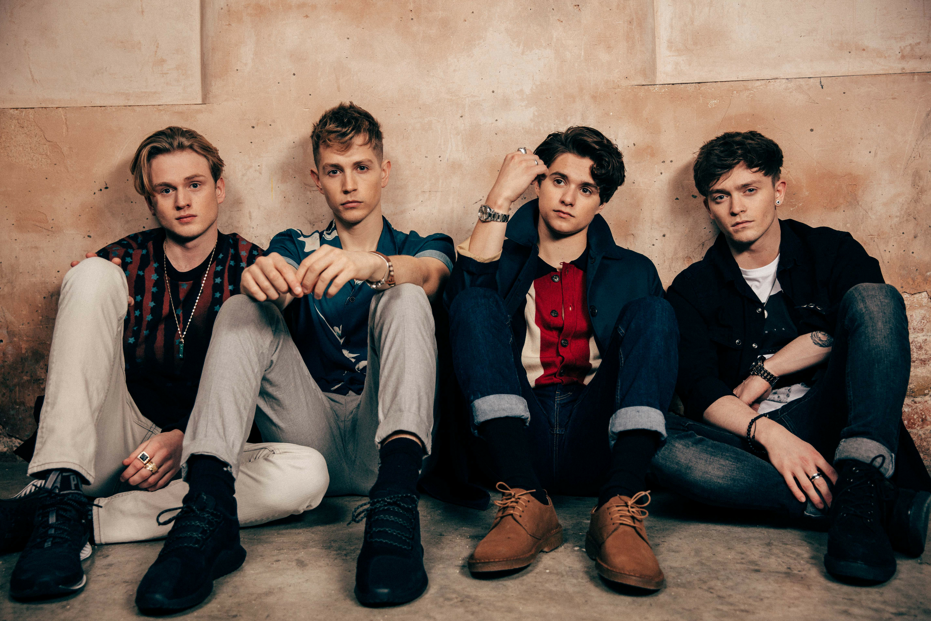 Слушать группу молодых. Вампс группа. The Vamps Британская группа. The Vamps 2018.