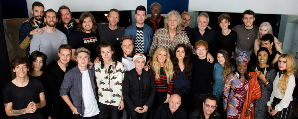 Group photo of Band Aid 30.